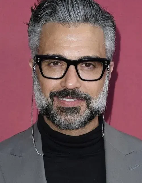 Jaime Camil Biography: Album, Age, Wife, Ethnicity, Net Worth, Kids, Movies