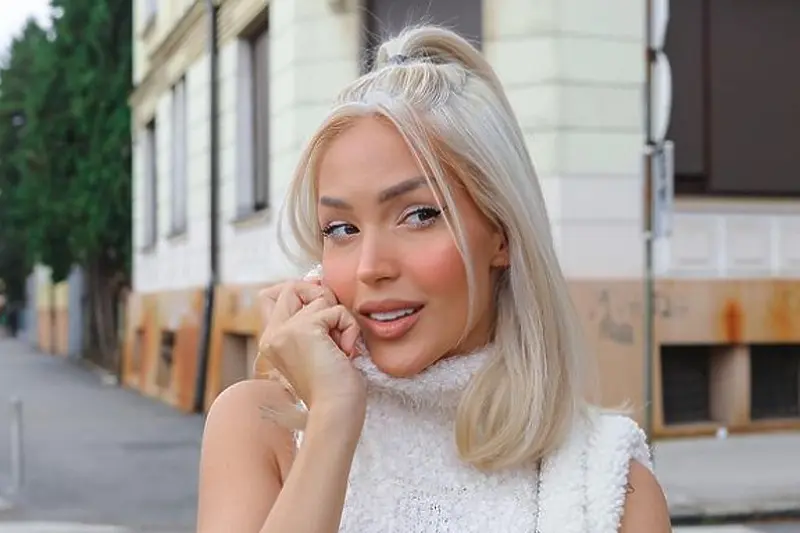 Amina Efendić Biography: Age, Height, Net Worth, Songs, Konak kod Hilmije, Career