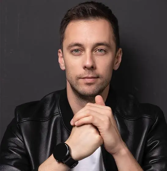 Boyko Krastanov Bio: Age, Height, Net Worth, Glass Home, Films, Career, Instagram, Wife