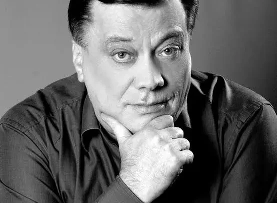 Halid Bešlić Biography: Wife, Sons, Age, Net Worth, Albums, Career, Death, Songs