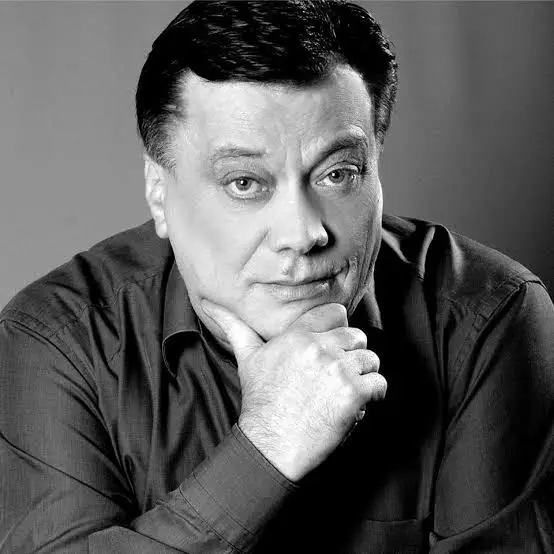 Halid Bešlić Biography: Wife, Sons, Age, Net Worth, Albums, Career, Death, Songs