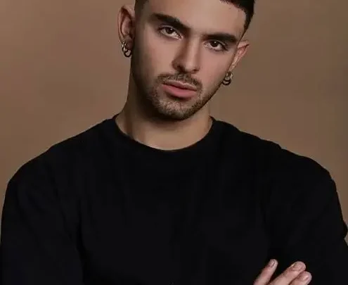 Joaquín Bondoni Biography: Ethnicity, Parents, Singles, Net Worth, Awards, Instagram, Parents, Height