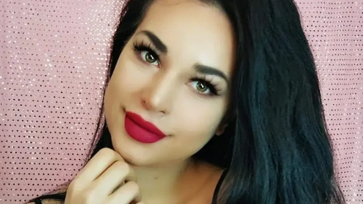 Ena Friedrich Bio: Age, Height, Net Worth, Playboy, Films, Instagram, Career, Movies, Husband