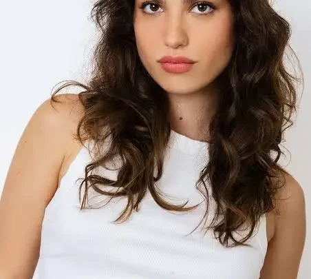 Giovanna Grigio Biography: Boyfriend, Ethnicity, Instagram, Net Worth, Movies, Age, Height