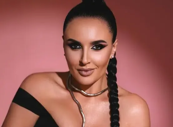 Mila Nitich Biography: Husband, Age, Songs, Ethnicity, Height, Awards, Net Worth