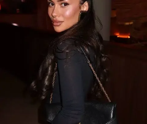 LAYAH (singer) Biography: Net Worth, Movies, Real Name, Ethnicity, Age, Songs, Height, Parents