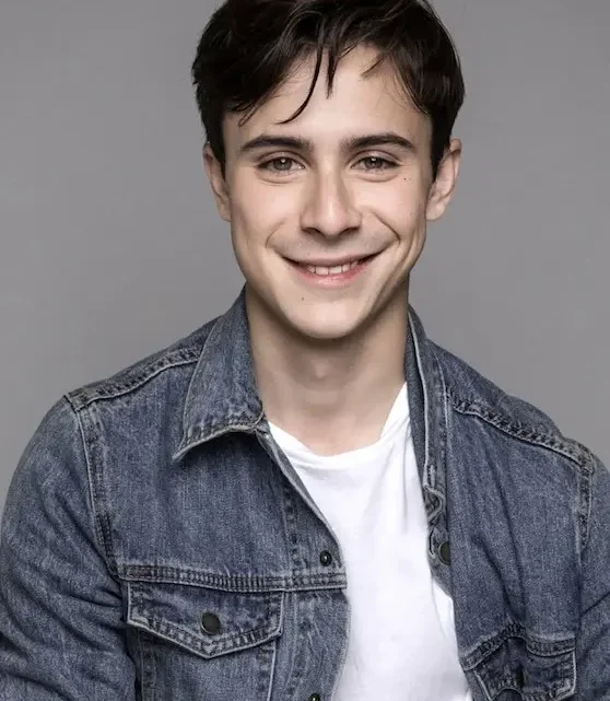 Alejandro Puente Biography: Awards, Instagram, Parents, Height, Age, Ethnicity, Movies