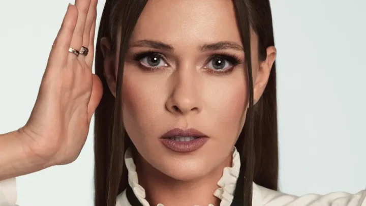 Julia Sanina Biography: Instagram, Husband, Songs, Ethnicity, Age, Movies, X FactParents, Net Worth, Son