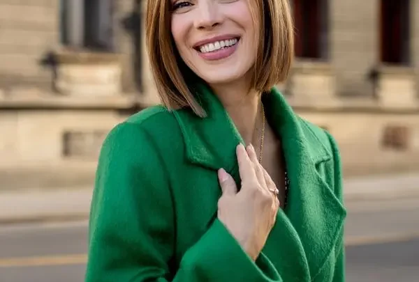 Bojana Gregorić Vejzović Biography: Husband, Kids, Age, Height, Net Worth, Career, Songs, Movies