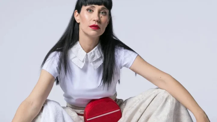 Konstrakta Biography: Ex-Husband, Children, Age, Height, Eurovision, Net Worth, Songs, Albums