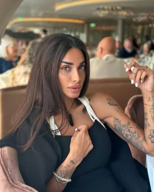 Sara Al Madani Biography: Husband, Instagram, Net Worth, Age, Daughter, Ethnicity, Height, Tv Shows