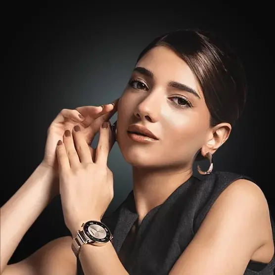 Narin Amara Biography: Net Worth, Age, Height, Instagram, Awards, Ethnicity, Religion, Husband