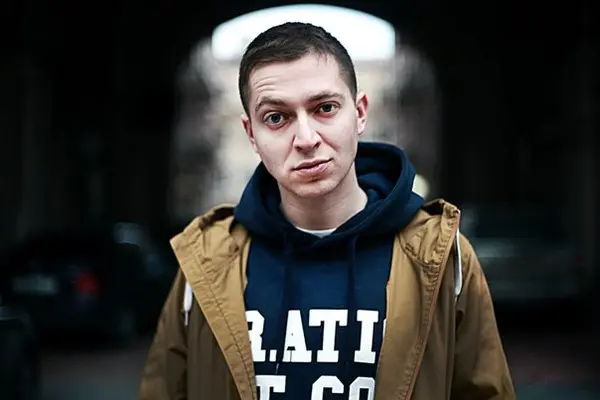 Oxxxymiron Bio: Age, Height, Albums, Career, Net Worth, Songs, Wife, Parents, Instagram