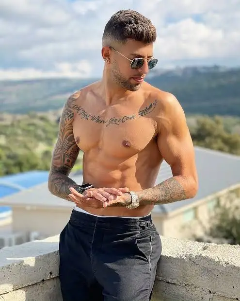 Ben El Tavori Biography: Singles, Ethnicity, Songs, Instagram, Height, Net Worth, Awards, Collaborations, Age