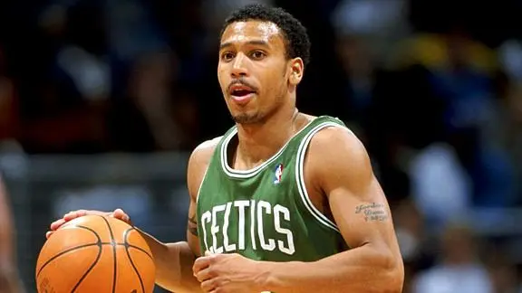 Dana Bruce Barros Biography: Ethnicity, Age, NBA, Wife, Net Worth, Trades, Instagram, Parents