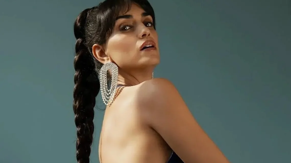 Liraz Charhi Biography: Parents, Instagram, Net Worth, Movies, Age, Songs, Height, Ethnicity