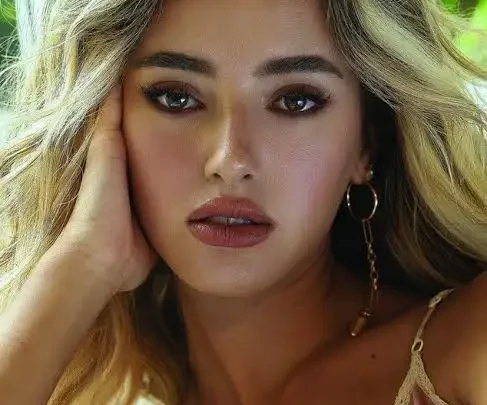 Adi Bity Biography: Parents, Movies, Age, Songs, Height, Ethnicity, Net Worth, Awards, Singles