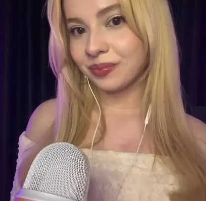 Edafoxx ASMR Biography: Instagram, Net Worth, Viral Videos, Net Worth, Age, YouTube, Partner