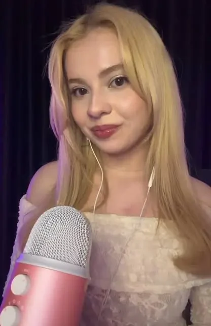 Edafoxx ASMR Biography: Instagram, Net Worth, Viral Videos, Net Worth, Age, YouTube, Partner