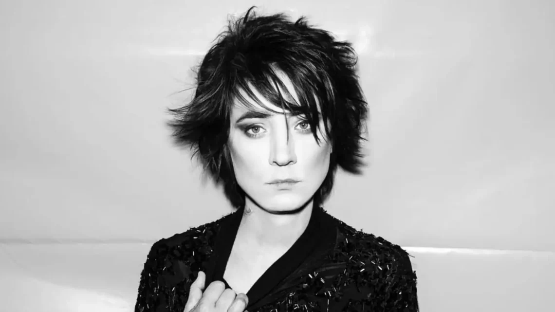 Zemfira Bio: Age, Partner, Height, Albums, Songs, Net Worth, Wiki, Tour, Albums