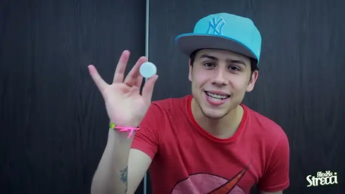 Alex Strecci Bio: Age, Net Worth, YouTube, Restaurant, Career, Height, Girlfriend, Instagram