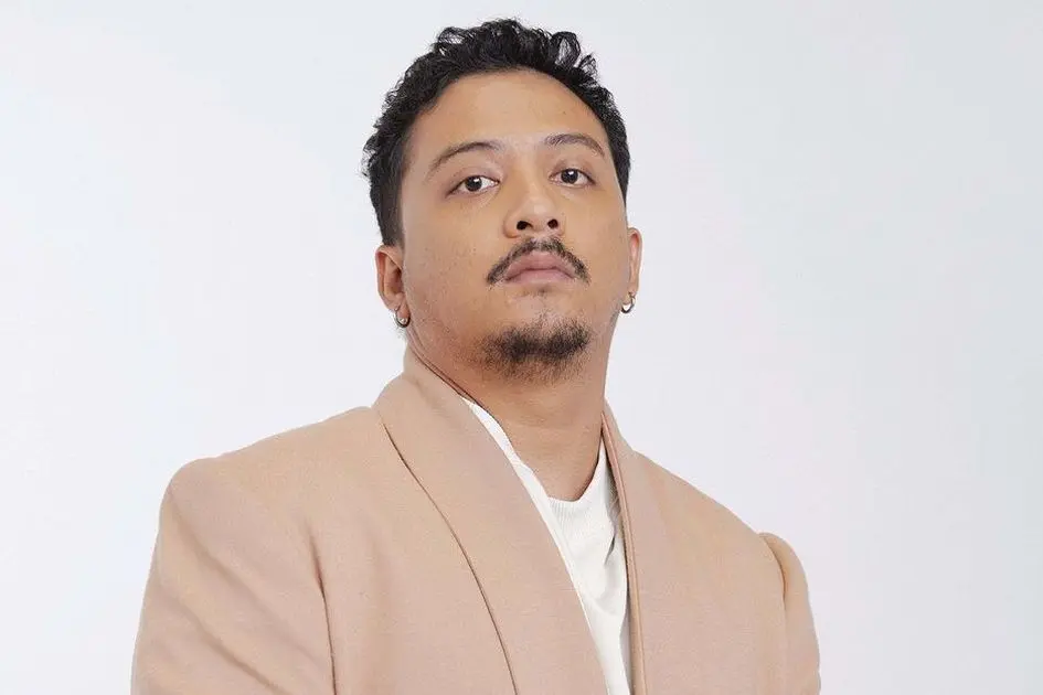 Sal Priadi Biography: Awards, Net Worth, Age, Songs, Wife, Instagram, Parents, Age