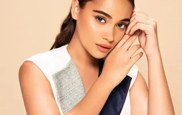 Aurora Ribero Biography: Movies, Boyfriend, Ethnicity, Net Worth, Awards, Age, Height, Songs