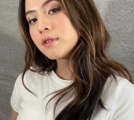 Adhisty Zara Biography: Parents, Songs, Net Worth, Age, Height, Partner