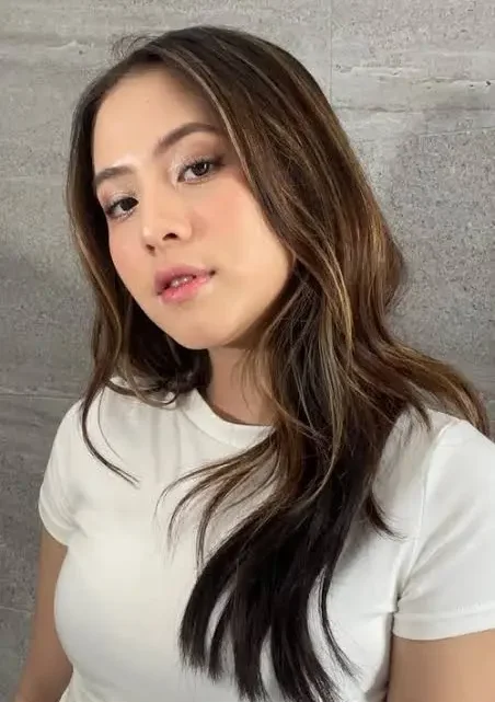 Adhisty Zara Biography: Parents, Songs, Net Worth, Age, Height, Partner