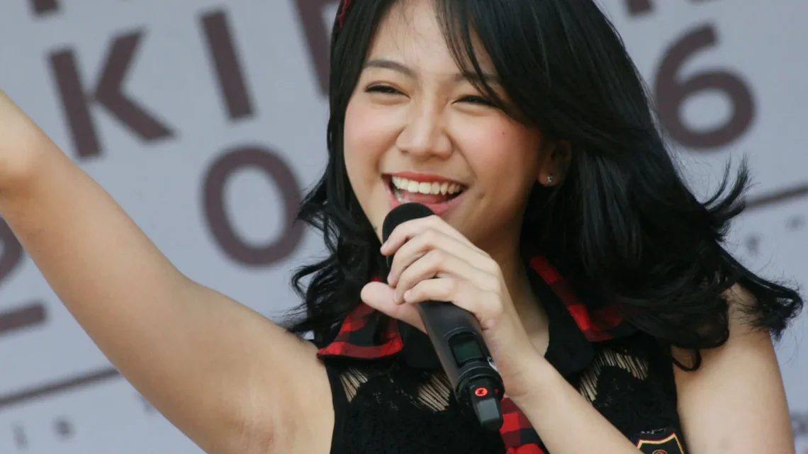 Shania Junianatha Biography: Husband, Ethnicity, Children, Age, Net Worth, Height, Awards