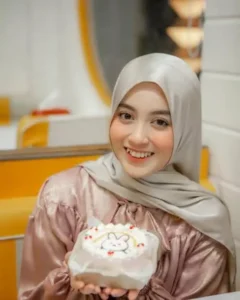 Nabilah Ratna Ayu Azalia