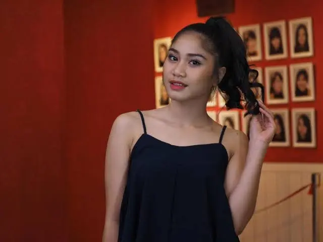 Alicia Chanzia Biography: Movies, Ethnicity, Instagram, Parents, JKT48, Height, Age, Net Worth