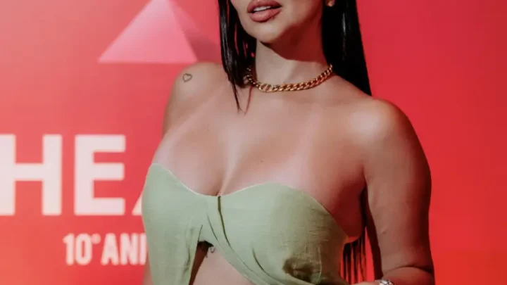 La Segura Biography:Husband, Child, Age, Net Worth, Height, Controversy, YouTube, Siblings