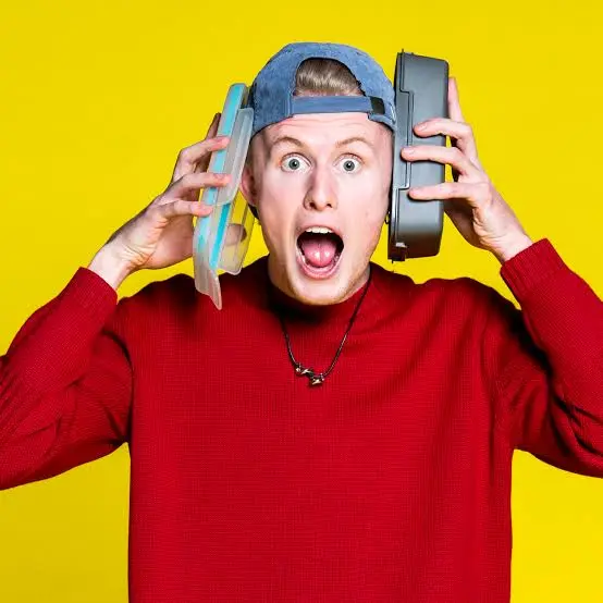 Elias Verwilt Biography: Girlfriend, Height, TikTok, Net Worth, Parents, Age, Religion