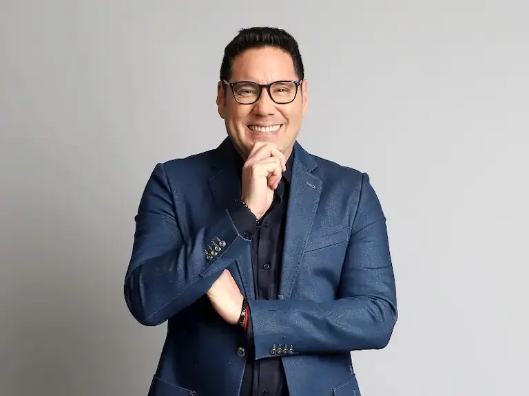 Pancho Saavedra Bio: Age, Net Worth, Travel TV, Career, Nationality, Wife, Wikipedia