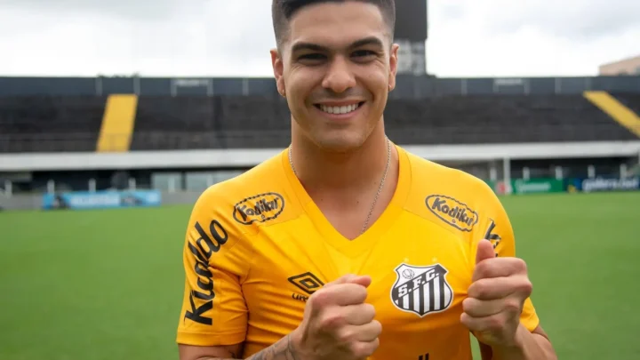 Rodrigo Fernández Biography: Height, Age, Net Worth, Career, Club, Stats, Girlfriend