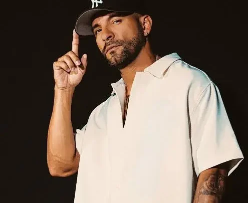 Pipe Calderon Biography: Age, Height, Net Worth, Wife, Songs, Albums, Concerts, Awards, Instagram