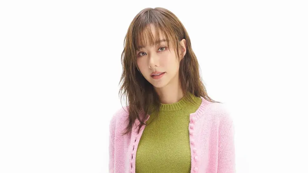 Toey Jarinporn Biography: Movies, Awards, Boyfriend, Ethnicity, Age, Parents, Net Worth