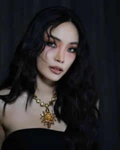 May Pitchanart Sakhakorn