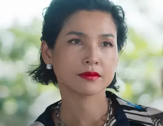 Noi Butsakorn Wongpuapan Bio: Parents, Movies, Religion, Age, Height, Ethnicity, Net Worth