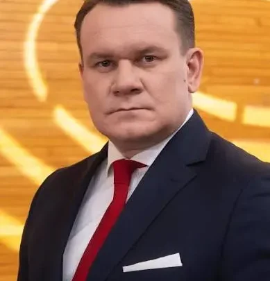 Dominik Tarczyński Biography: Wife, Ethnicity, MEP, Net Worth, YouTube, Appointments, Height, Children