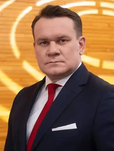 Dominik Tarczyński Biography: Wife, Ethnicity, MEP, Net Worth, YouTube, Appointments, Height, Children
