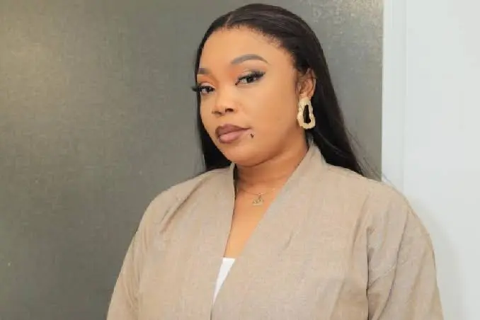 Carina Style Biography: Age, Net Worth, Parents, Height, Spouse, Songs, Albums, Ethnicity