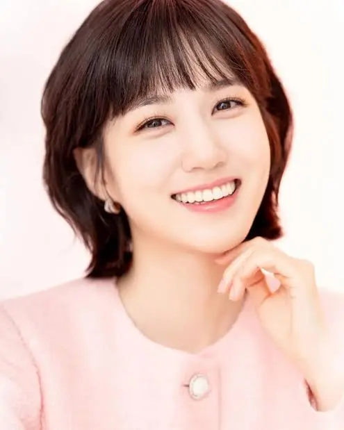 Park Eun-bin Biography: Height, Net Worth, Age, TV Shows, Boyfriend, Parents, Awards