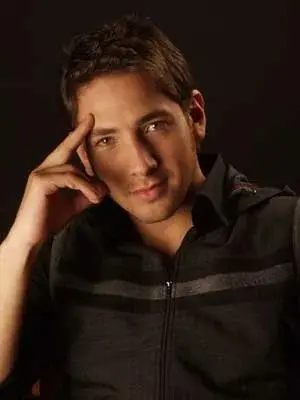 Andrés Felipe Calero Bio: Age, Net Worth, Movies, TV Shows, Height, Parents