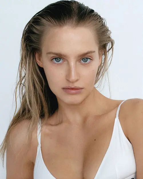 Karolina Pisarek Biography: Tv Shows, Husband , Net Worth, Movies, Ethnicity, Instagram, Age