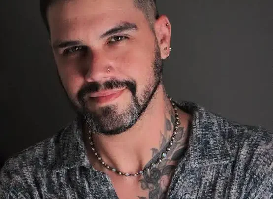 Ray Contreras Biography: Age, Net Worth, TV Shows, Height, Dog, Instagram, Girlfriend