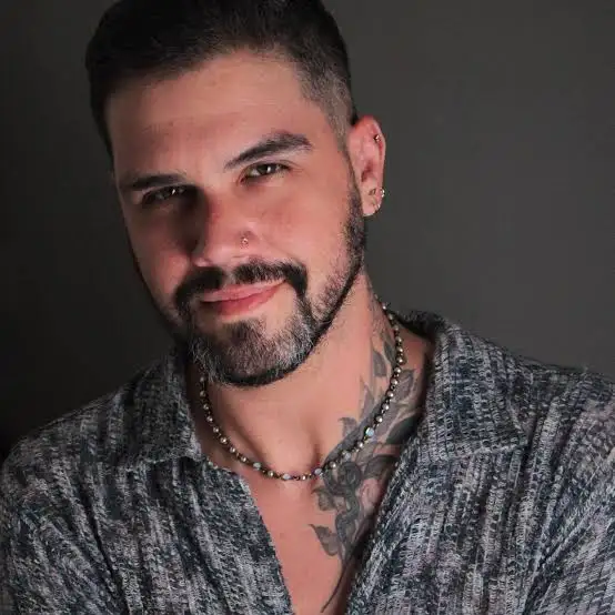 Ray Contreras Biography: Age, Net Worth, TV Shows, Height, Dog, Instagram, Girlfriend