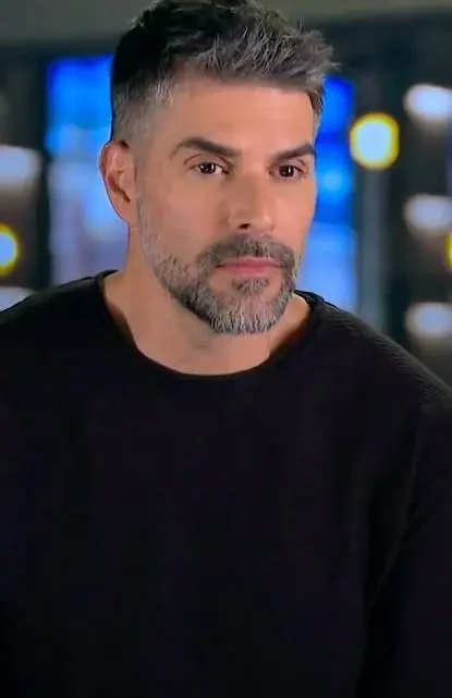 Juan Pablo Llano Biography: Net Worth, Wife, Kids, Height, Age, Movies & TV Shows, Parents, TikTok, Natinality