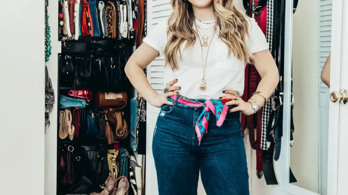 How to Organize a Small Closet for Maximum Space